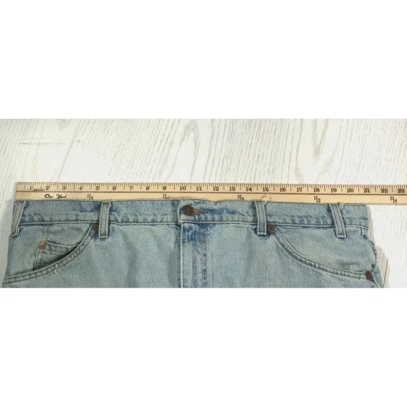 Vintage Levis Orange Tab Jeans Mens 42x32 Light Blue Relaxed Tapered Made In USA - Picture 3 of 12